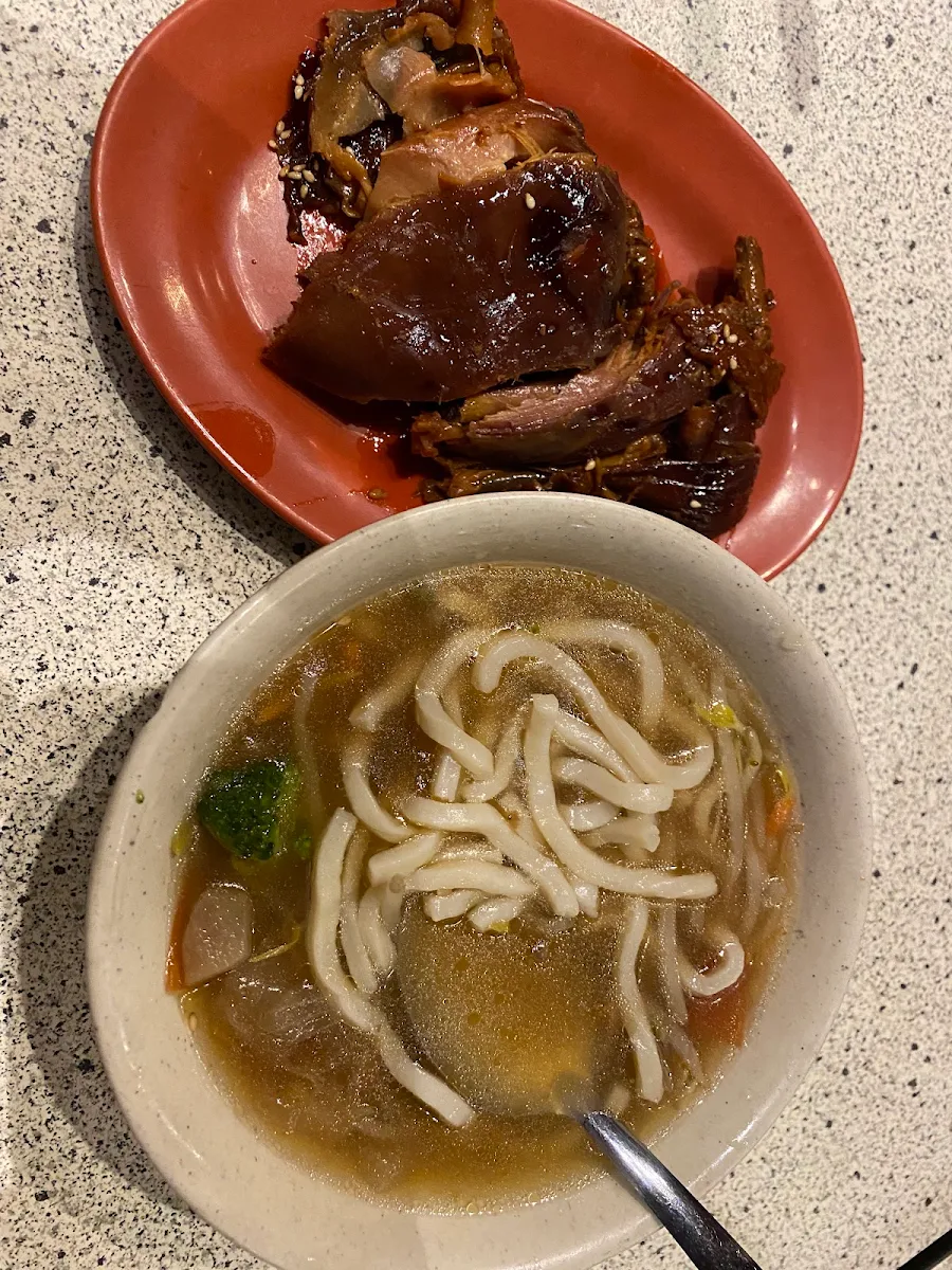 雞腿麵